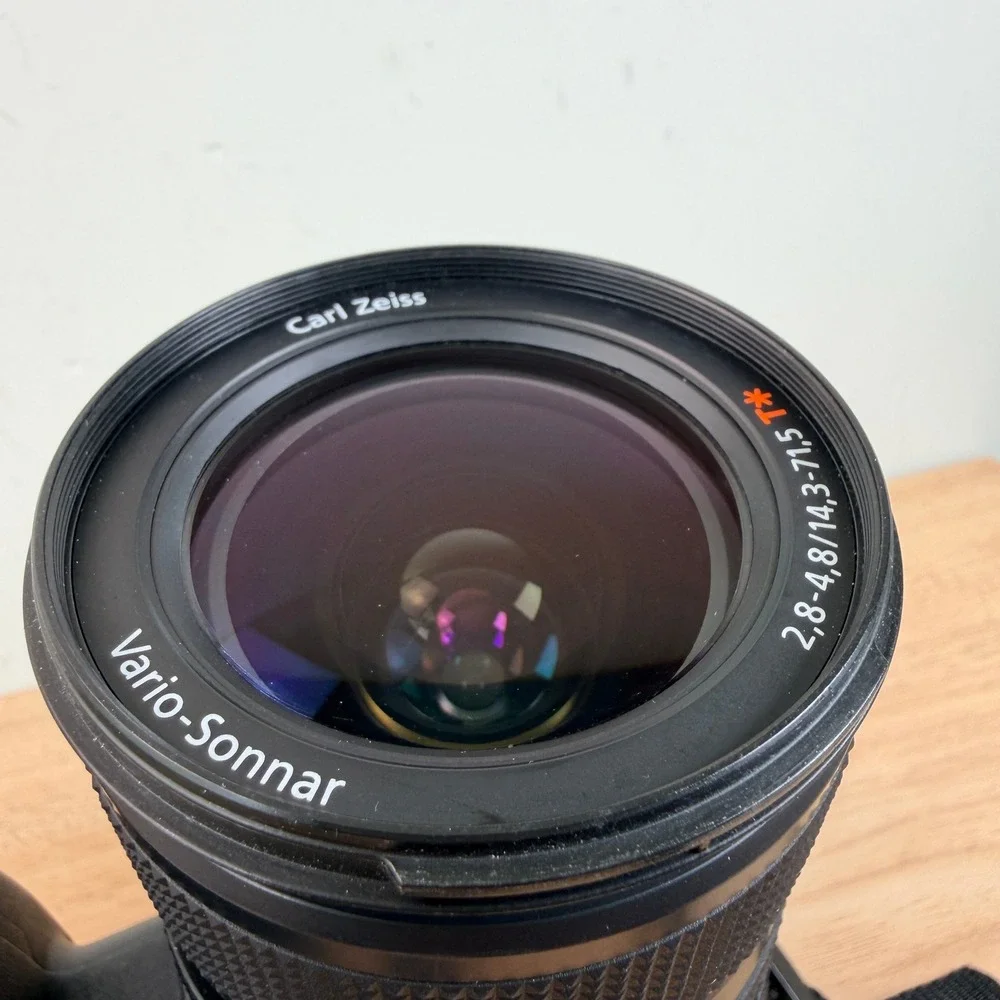 Sony Cyber-shot DSC-R1 10.3MP Bridge Camera w/ Carl Zeiss Vario-Sonnar 24-120mm